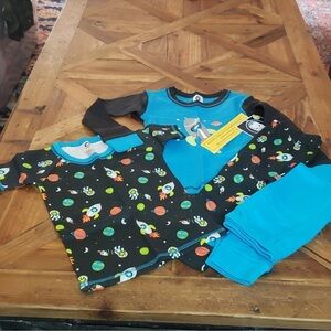 Gerber pajamas 4 pieces mix & match size 3T
